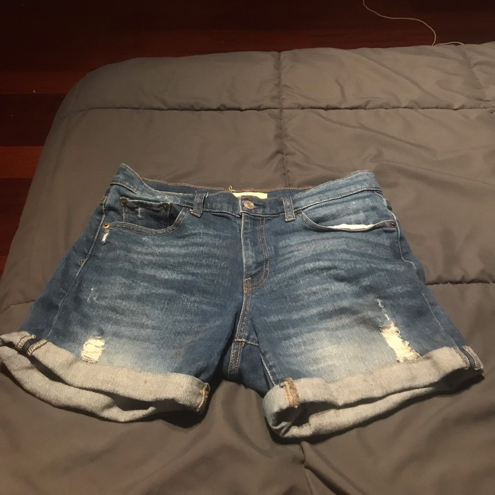 Gap shorts